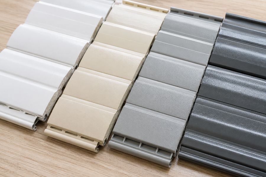 Tipos de persianas de aluminio y PVC disponibles en Comarruga